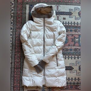 Tahari Cream Puffer Jacket with Gray Accents